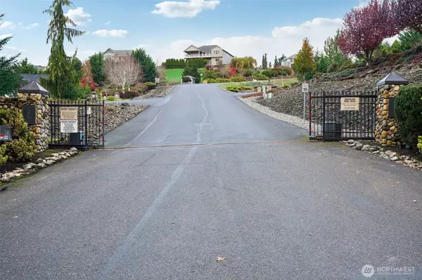 Kelso, WA 98626,49 Essex DR