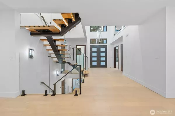 Edmonds, WA 98026,7907 240th ST SW