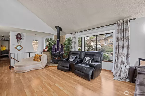 Kent, WA 98032,4327 S 253rd ST