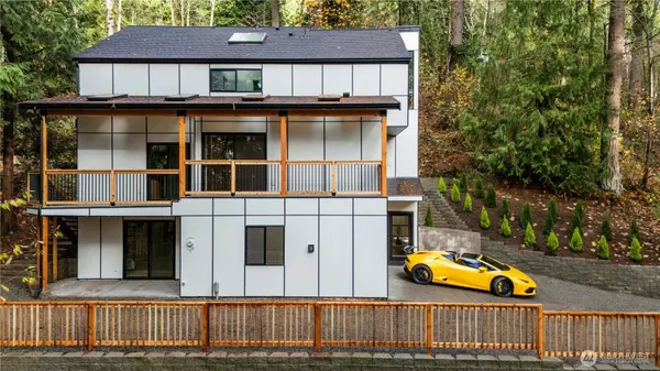 Issaquah, WA 98027,24926 SE Mirrormont BLVD