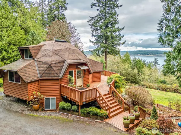 2381 Oak Bay RD, Port Hadlock, WA 98339