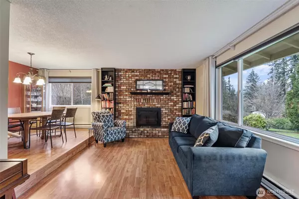 Chehalis, WA 98532,185 Brook DR