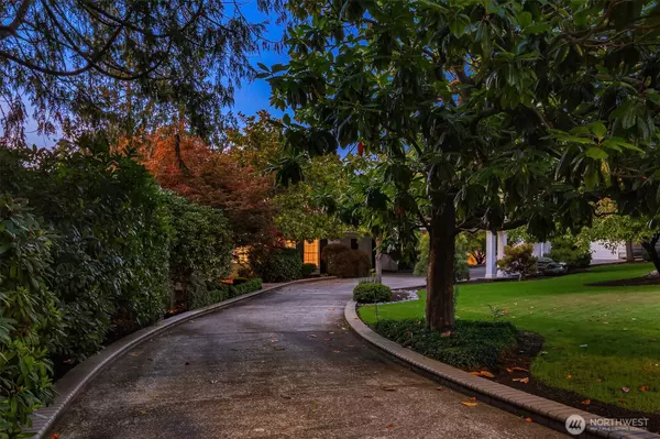 Everett, WA 98203,3727 Shore AVE