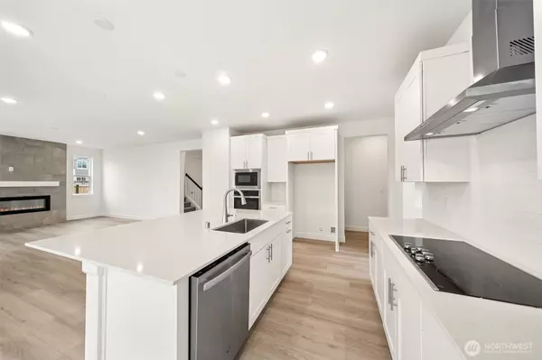 Port Orchard, WA 98367,4162 SW Muller LN #309