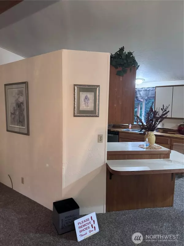 Seabeck, WA 98380,670 NW Mallard LN