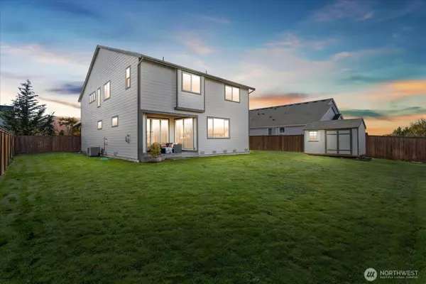 Enumclaw, WA 98022,3359 Terry LN