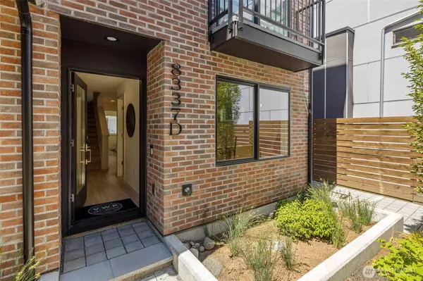 Seattle, WA 98117,8337 A 12th AVE NW