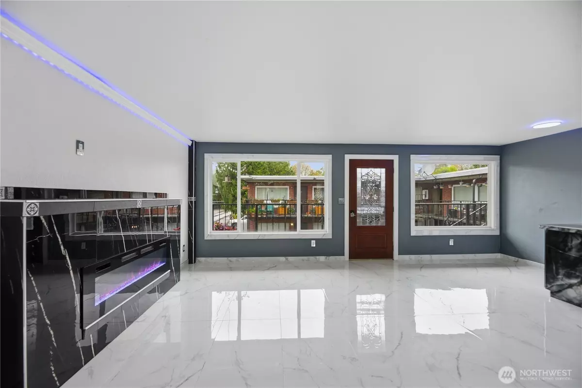 Seattle, WA 98108,748 S Cloverdale ST #8