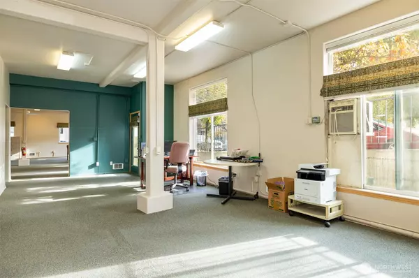 Seattle, WA 98115,3408 NE 65th ST #A