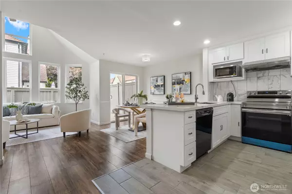 Kent, WA 98032,23907 67th PL S #C102