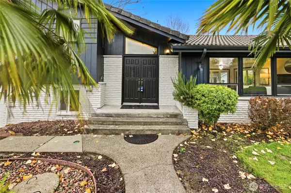 Tacoma, WA 98445,11906 Golden Given RD E