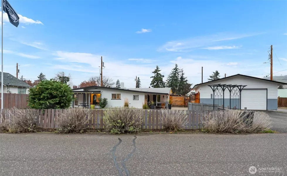 211 Riverfront DR, Cashmere, WA 98815