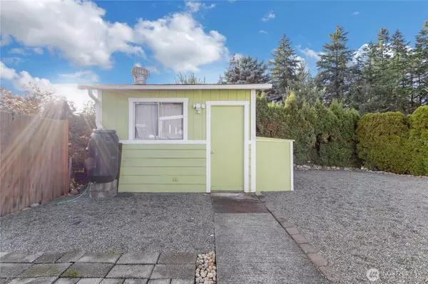 Puyallup, WA 98375,10022 191st ST E