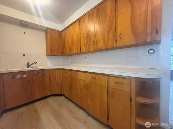 Bremerton, WA 98312,948 N Montgomery AVE