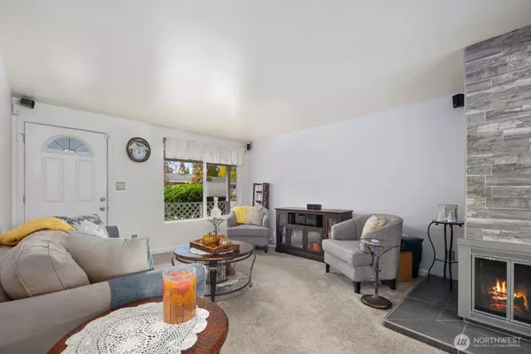 Newcastle, WA 98056,7030 123rd AVE SE