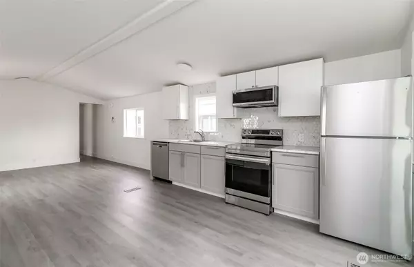 Auburn, WA 98002,210 37th ST SE #35