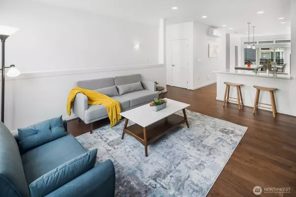 Bellevue, WA 98008,15788 NE 14th Alley