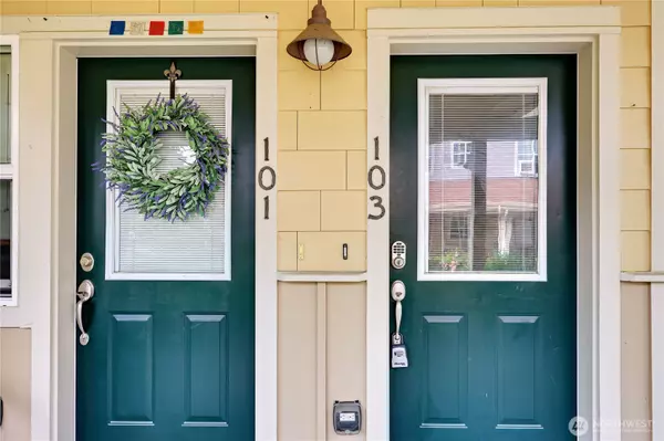 Bremerton, WA 98311,7701 Beacon PL NE #103