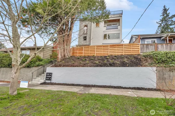 Seattle, WA 98199,4048 32nd AVE W