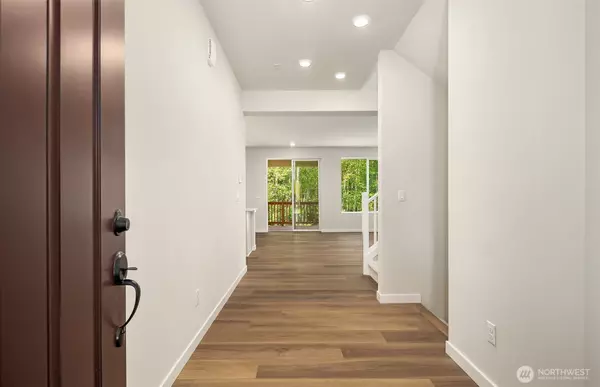 Kingston, WA 98346,23419 Marinwood Circle NE #00512