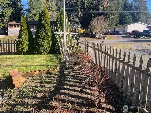 Snohomish, WA 98290,6912 142nd DR SE