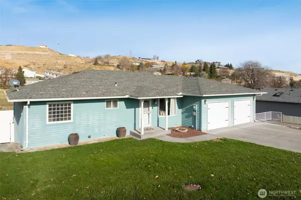 Selah, WA 98942,1403 W CHERRY AVE