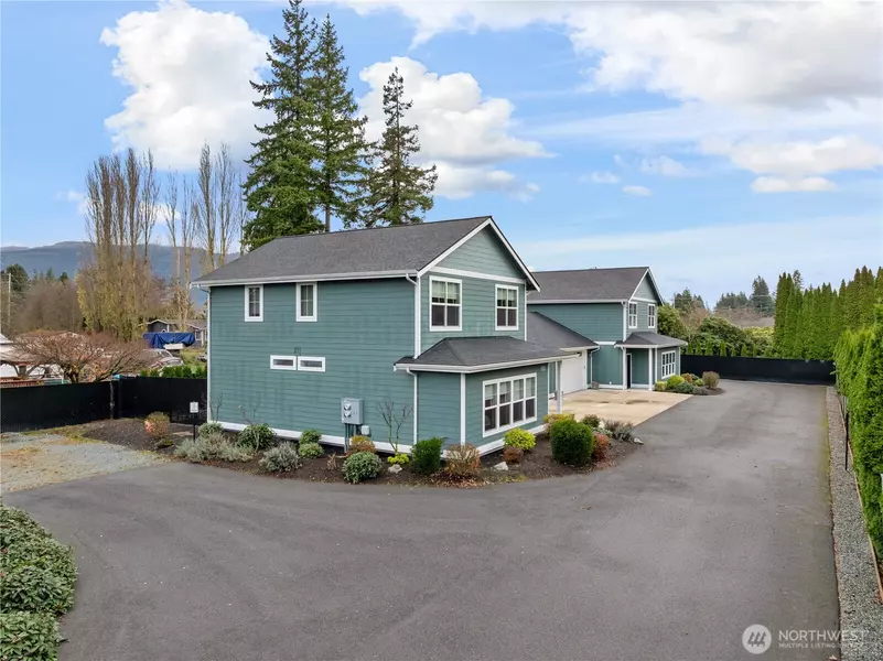 529 Ball ST #A & B, Sedro Woolley, WA 98284