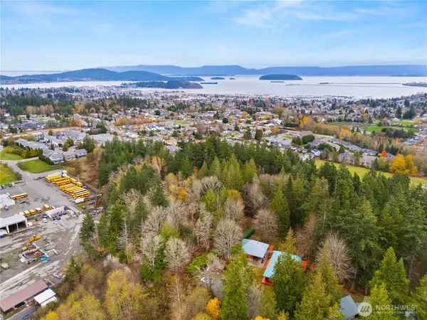 Anacortes, WA 98221,2204 41st ST