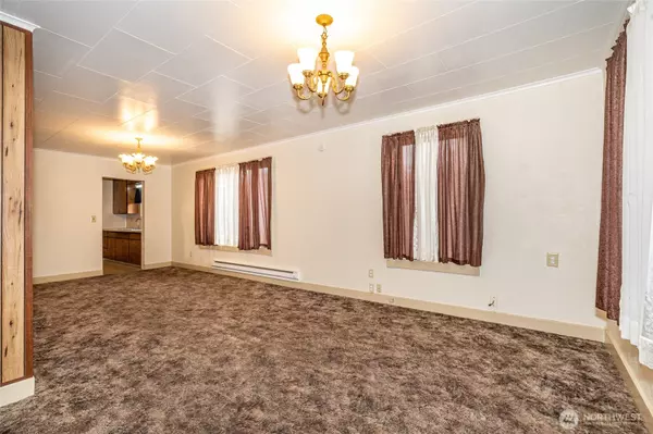 Centralia, WA 98531,916 L ST