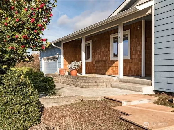 Coupeville, WA 98239,670 El Prado AVE