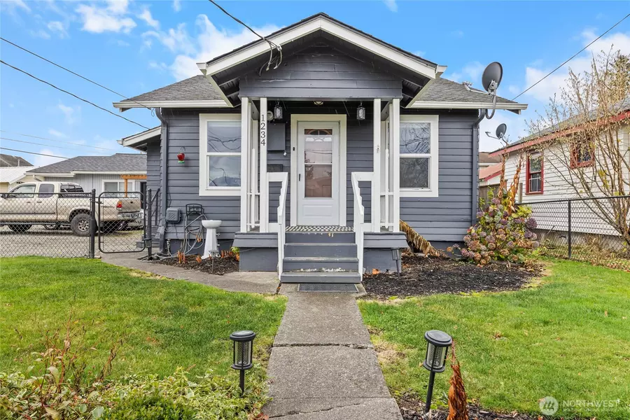 1234 Lincoln AVE #A, Enumclaw, WA 98022