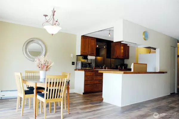 Bellevue, WA 98004,321 Bellevue WAY SE #403