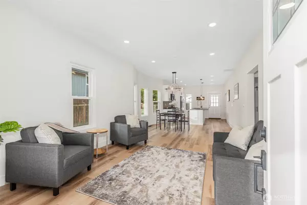 Puyallup, WA 98372,529 4th AVE SE