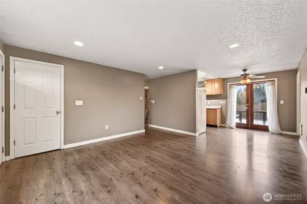 Woodinville, WA 98072,13308 NE 186th ST