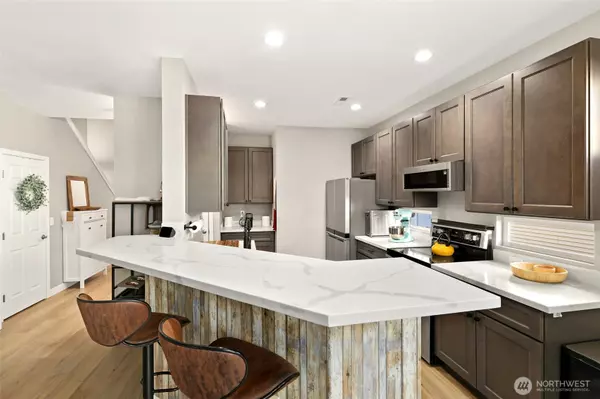 Renton, WA 98058,3240 SE 12th ST #1037