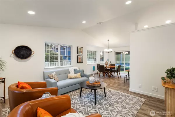 Hansville, WA 98340,37099 Cypress DR NE