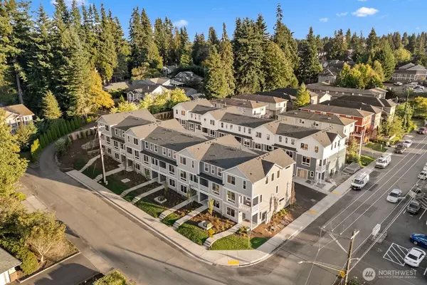 7027 Rainier DR #H, Everett, WA 98203