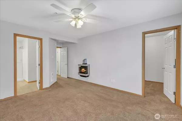 Puyallup, WA 98374,10312 140th Street Ct E #47