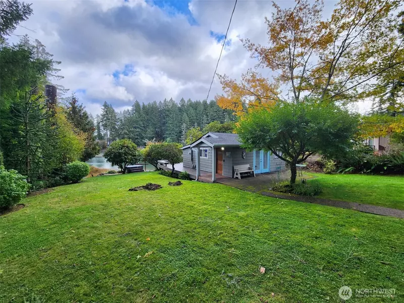 5480 E. GRAPEVIEW LOOP RD, Allyn, WA 98524