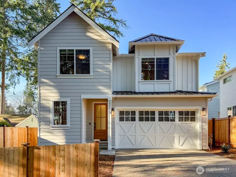 22210 222nd ST SW, Edmonds, WA 98026