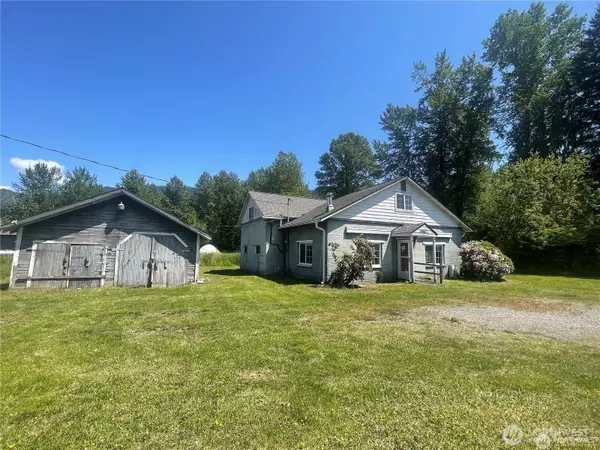 4086 Valley Hwy, Deming, WA 98244