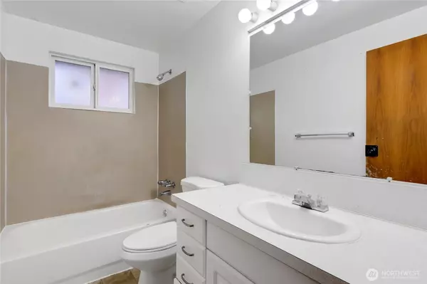 Tacoma, WA 98408,8014 S Sheridan AVE