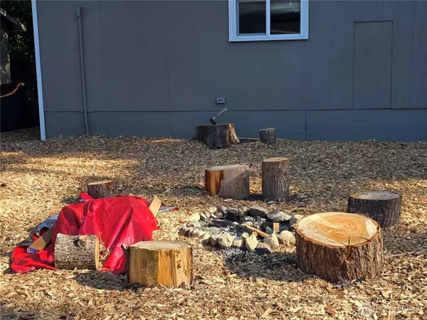 Maple Falls, WA 98266,8397 Golden Valley Blvd