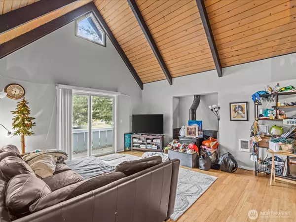 Tacoma, WA 98466,4221 67th AVE W #A