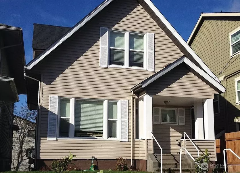 5031 12th AVE NE, Seattle, WA 98105