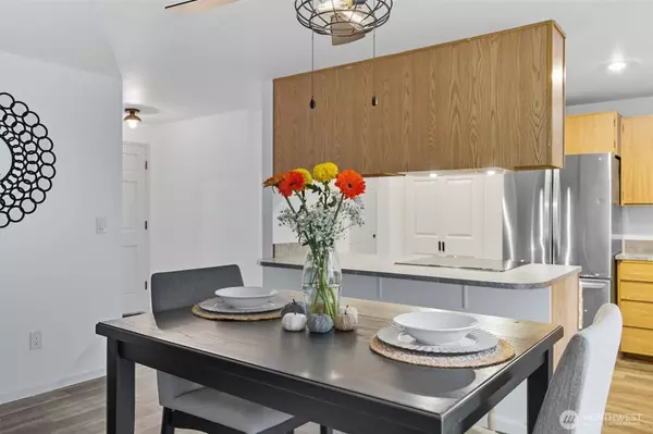 Bremerton, WA 98311,1210 NW Huckle DR