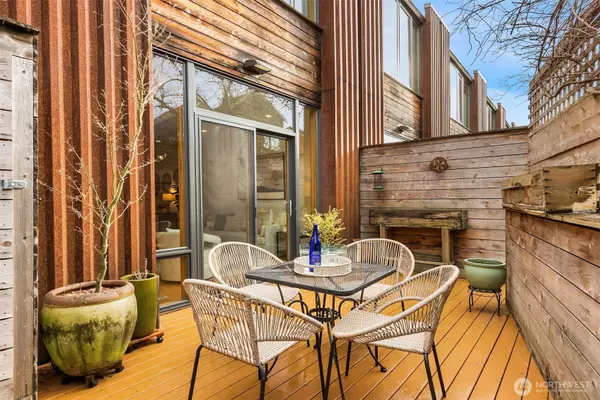 Bainbridge Island, WA 98110,392 Wills LN NW