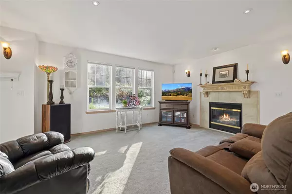 Mount Vernon, WA 98274,22068 McMurray Shore DR