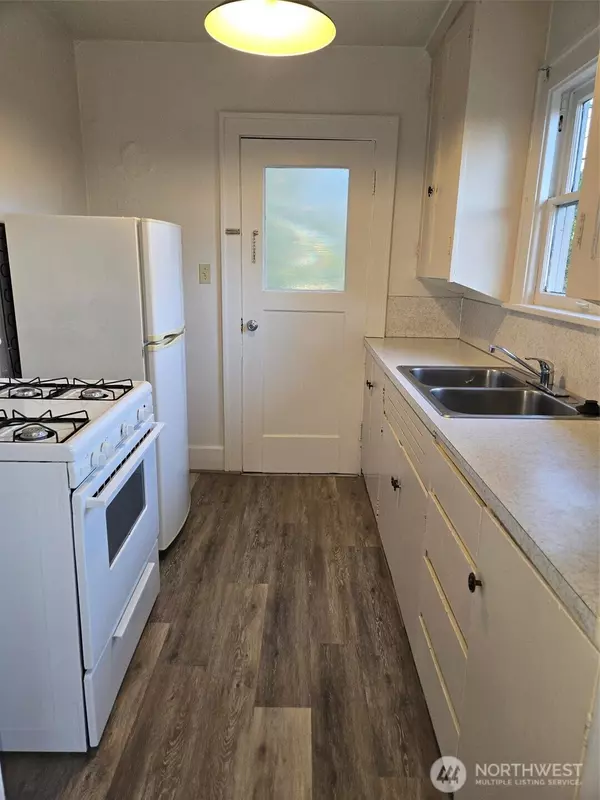 Bellingham, WA 98225,5 XX Gladstone ST