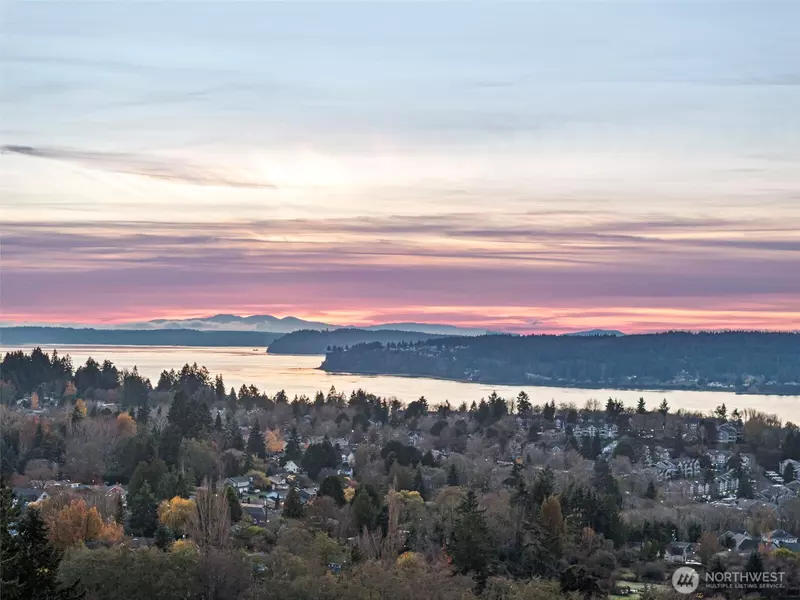 7654 19th ST W, Tacoma, WA 98466